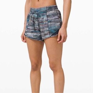 Lululemon Hotty Hot Short *Long 4"